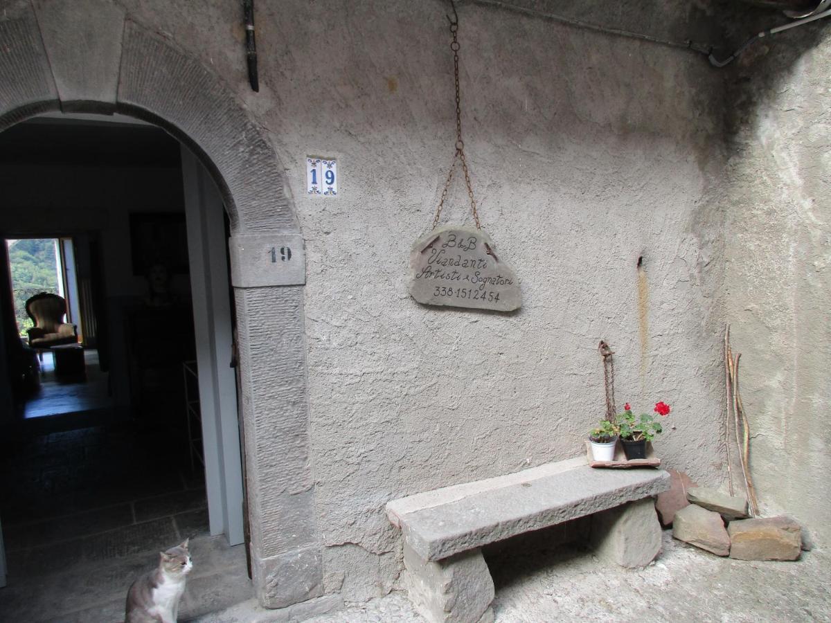 Viandanti, Artisti E Sognatori Bed & Breakfast Comano  Exterior photo